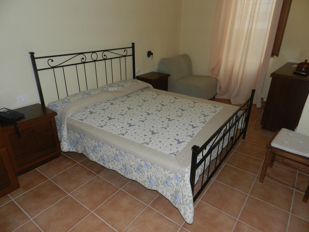 Villa Rosamaria San Chirico Raparo Luaran gambar